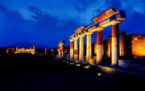 Pompeii by night